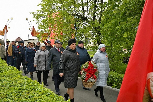 На аллее Славы села Лопатино в День Победы состоялись праздничные мероприятия На аллее Славы села Лопатино в День Победы состоялись праздничные мероприятия